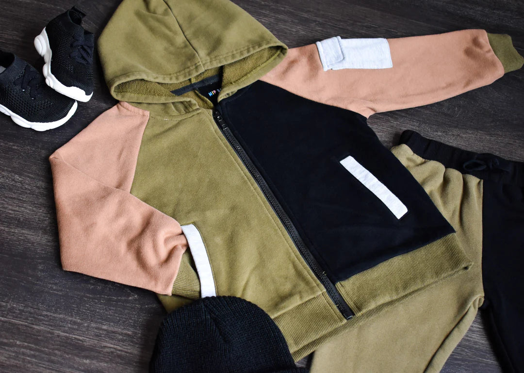 Color Block Jogger + Sweatshirt